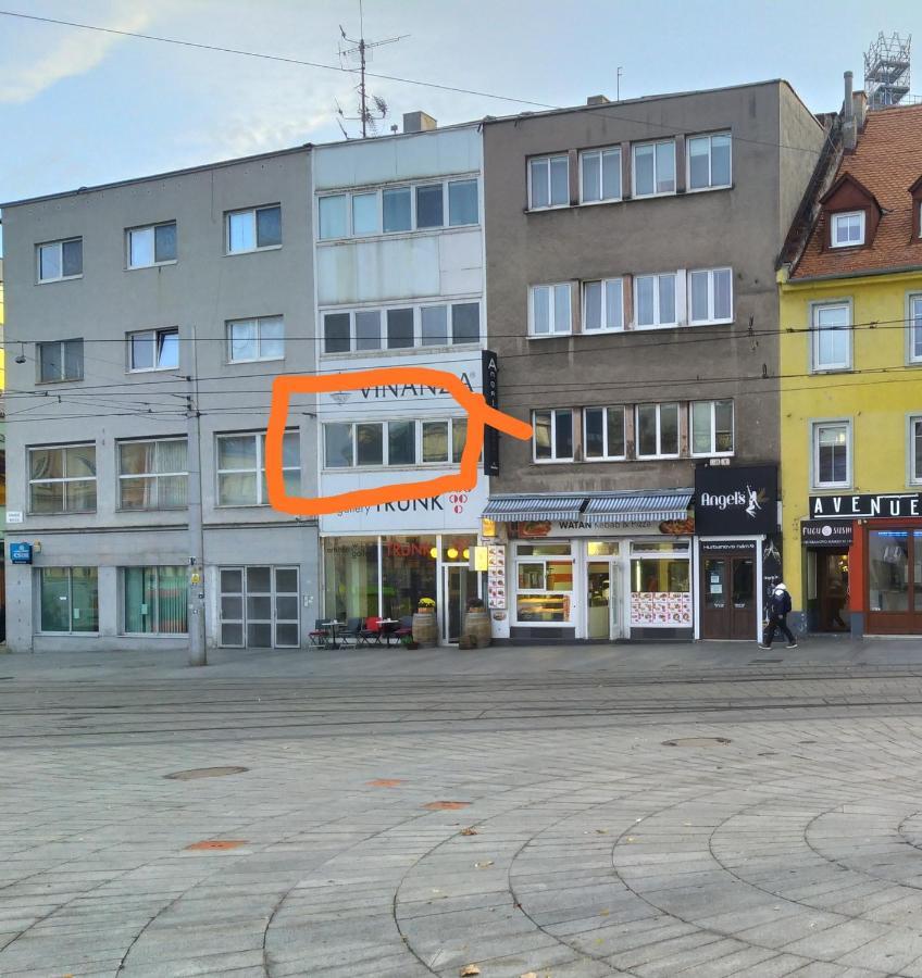 Krasny Byt S Vyhladmi V Historickom Centre Bratislava Exteriér fotografie